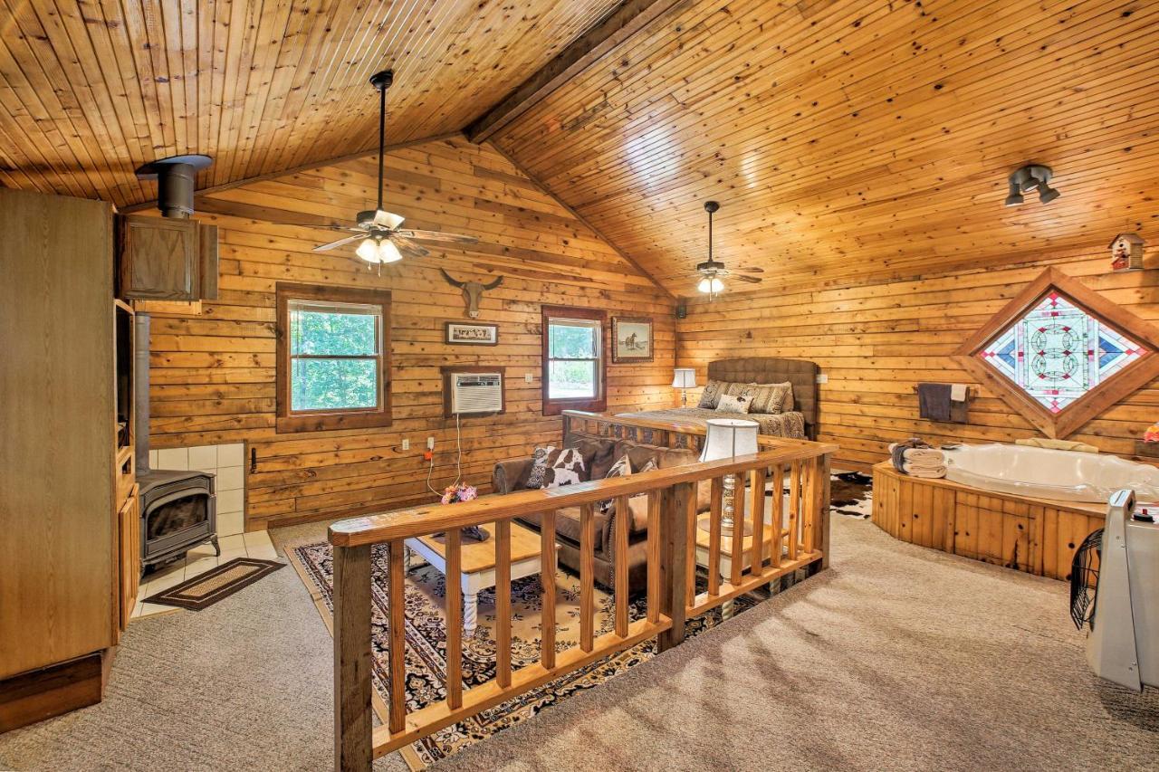 Secluded Studio 1 Mi To Thorncrown Chapel Eureka Springs Esterno foto